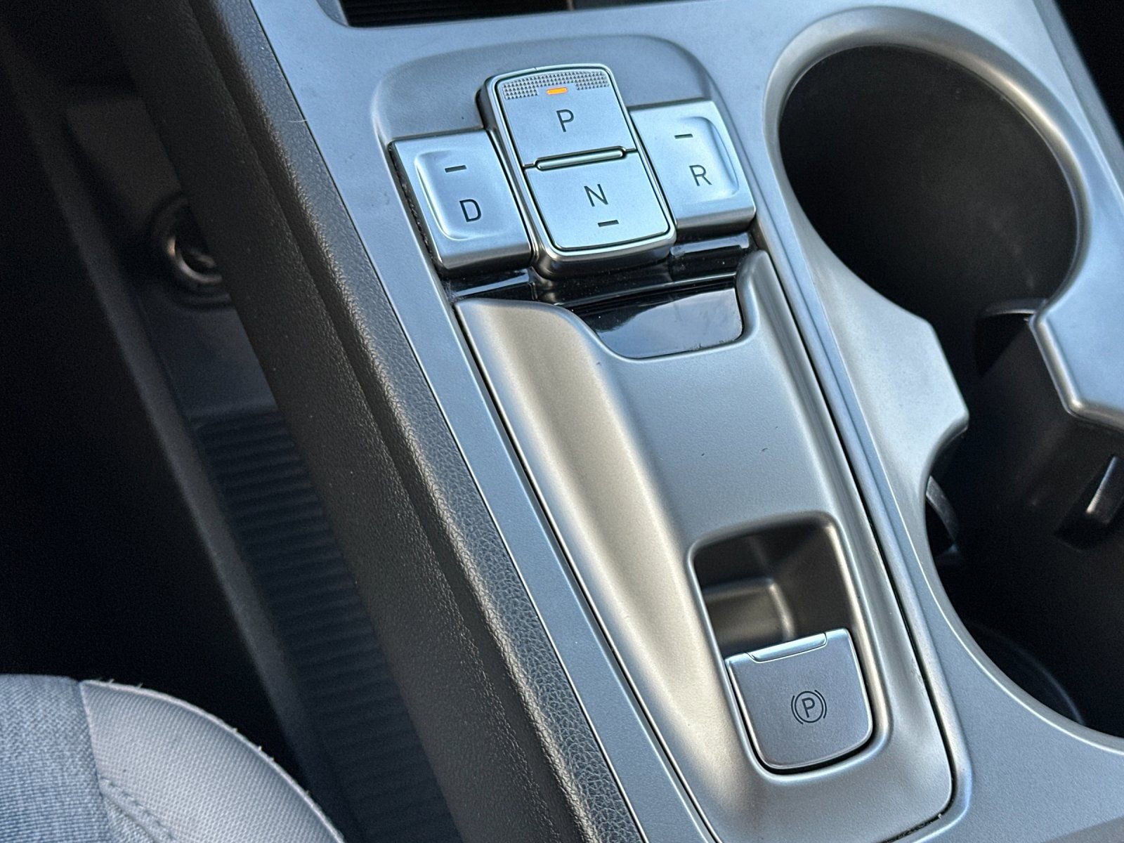 Used 2023 Hyundai Kona SE image 20