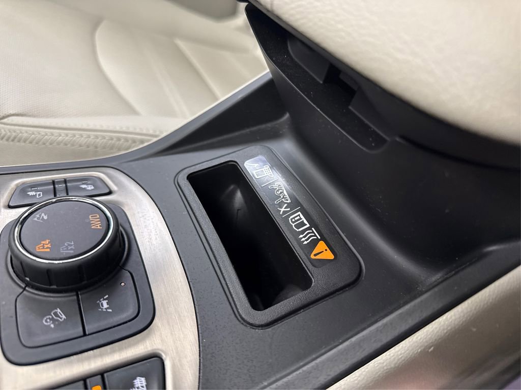 Used 2023 GMC Terrain Denali image 42