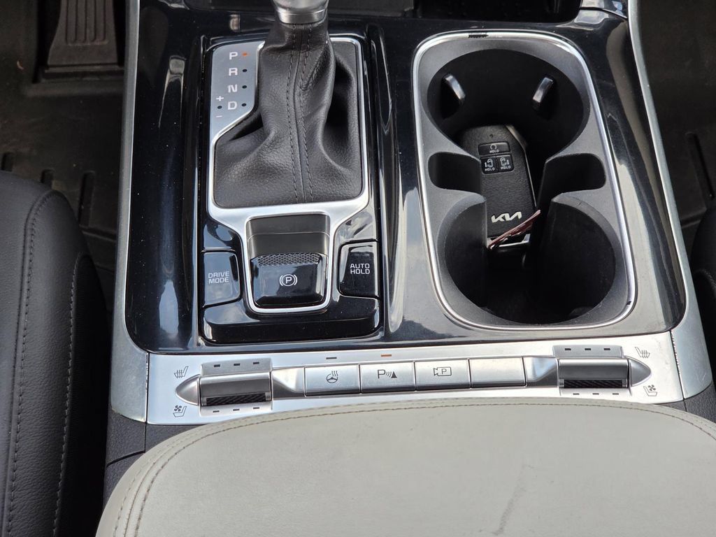 Used 2024 Kia Carnival SX Prestige FWD image 13