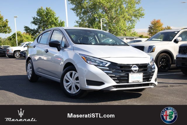Used 2025 Nissan Versa S w/ Trunk Package