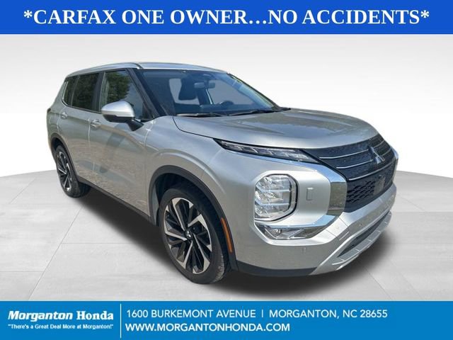 Used 2024 Mitsubishi Outlander SE image 1