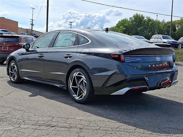 New 2026 Hyundai Sonata SEL image 3