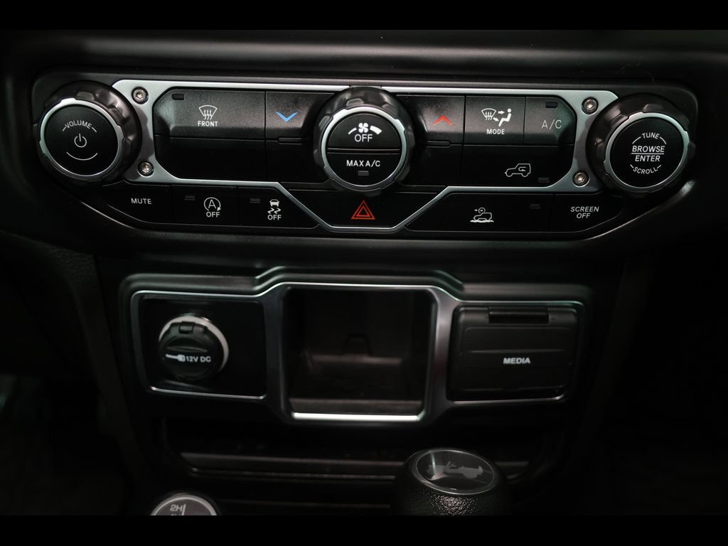 Used 2022 Jeep Wrangler Unlimited Sport AWD/4WD image 23