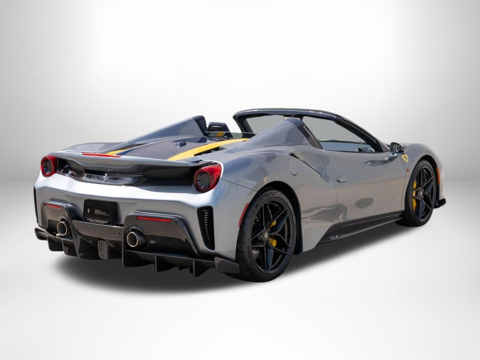Used 2020 Ferrari 488 Pista Spider RWD image 8