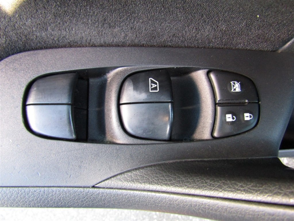 Used 2013 Nissan Altima 2.5 SV image 14