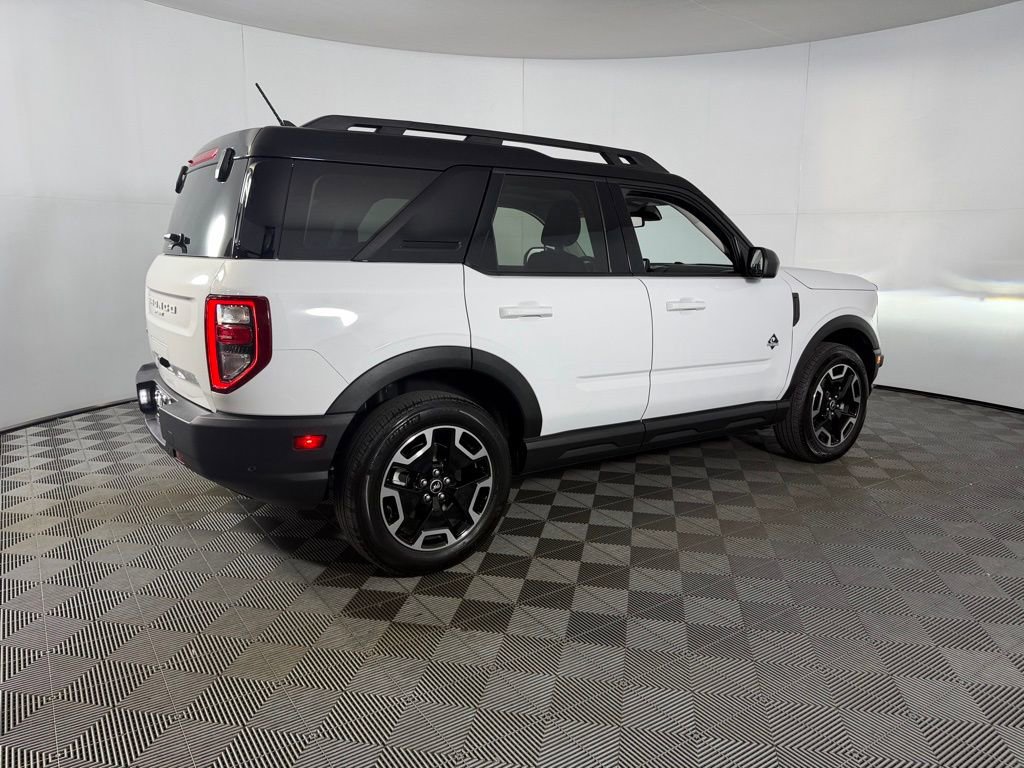 Used 2023 Ford Bronco Sport Outer Banks w/ Tech Package AWD/4WD image 7