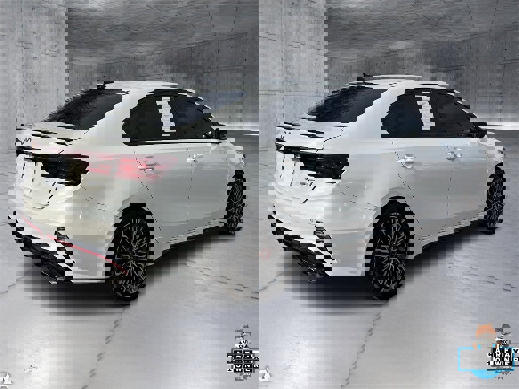 Used 2023 Kia Forte GT w/ GT2 Package image 7