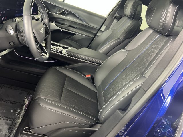 Used 2026 Cadillac Lyriq Signature Sport AWD/4WD image 19