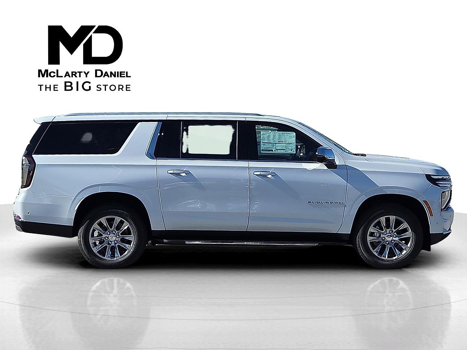 New 2026 Chevrolet Suburban Premier image 6