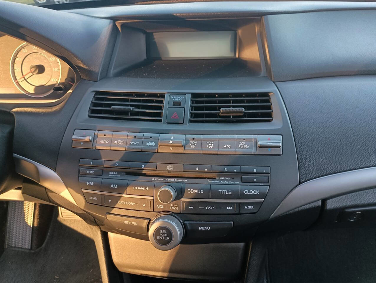 Used 2010 Honda Accord EX-L image 14