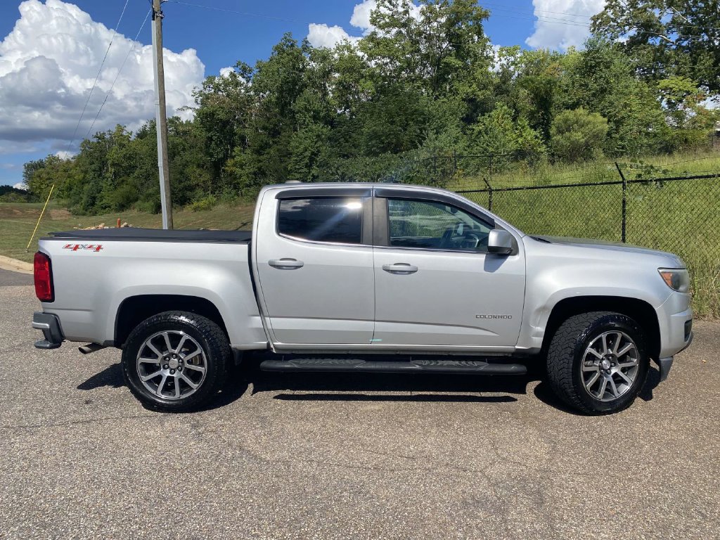 Used 2019 Chevrolet Colorado LT AWD/4WD image 10