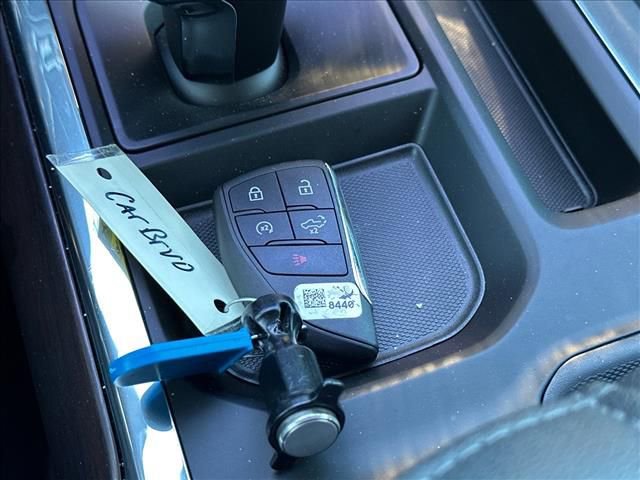 Certified 2022 GMC Sierra 1500 SLT w/ SLT Convenience Package image 32