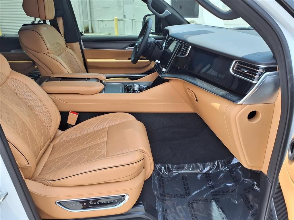 Used 2025 Jeep Grand Wagoneer Series III w/ Quick Order Packagew 28T AWD/4WD image 9