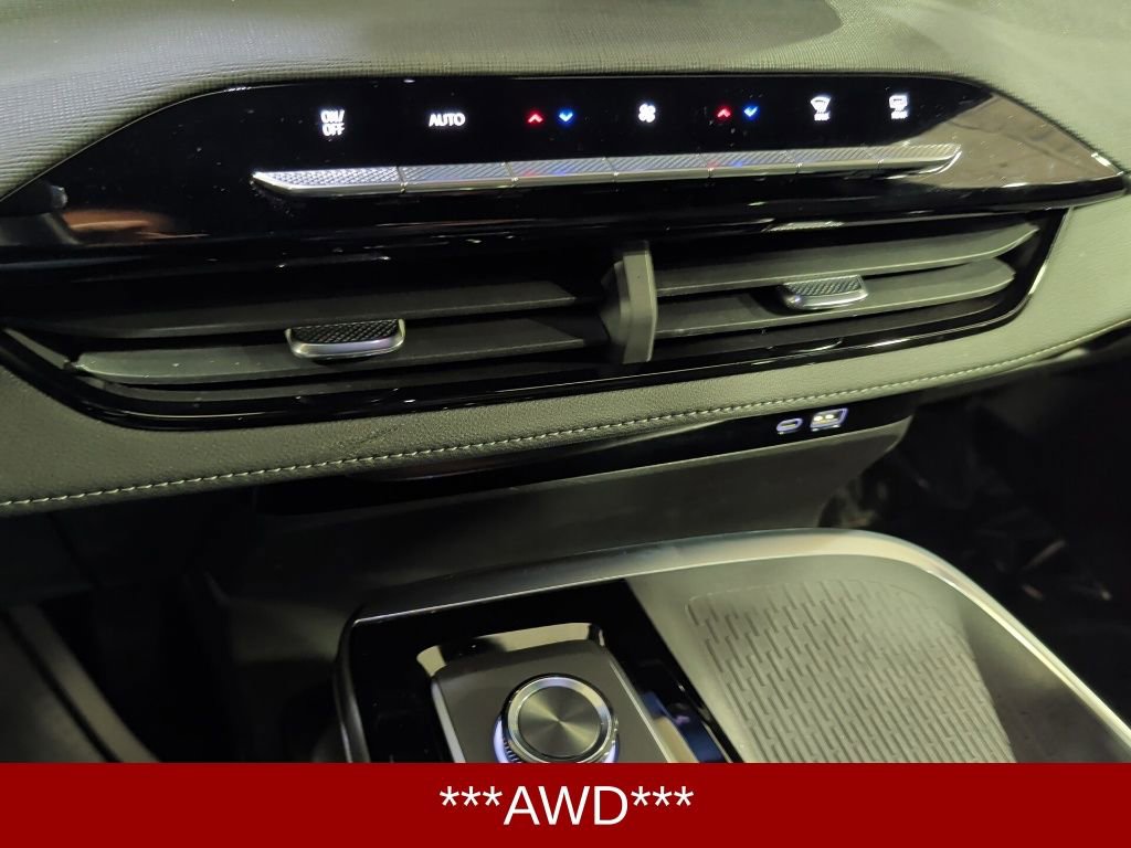 Certified 2025 Buick Enclave Preferred image 24