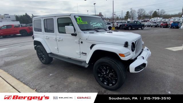 Used 2022 Jeep Wrangler Unlimited Sahara image 2