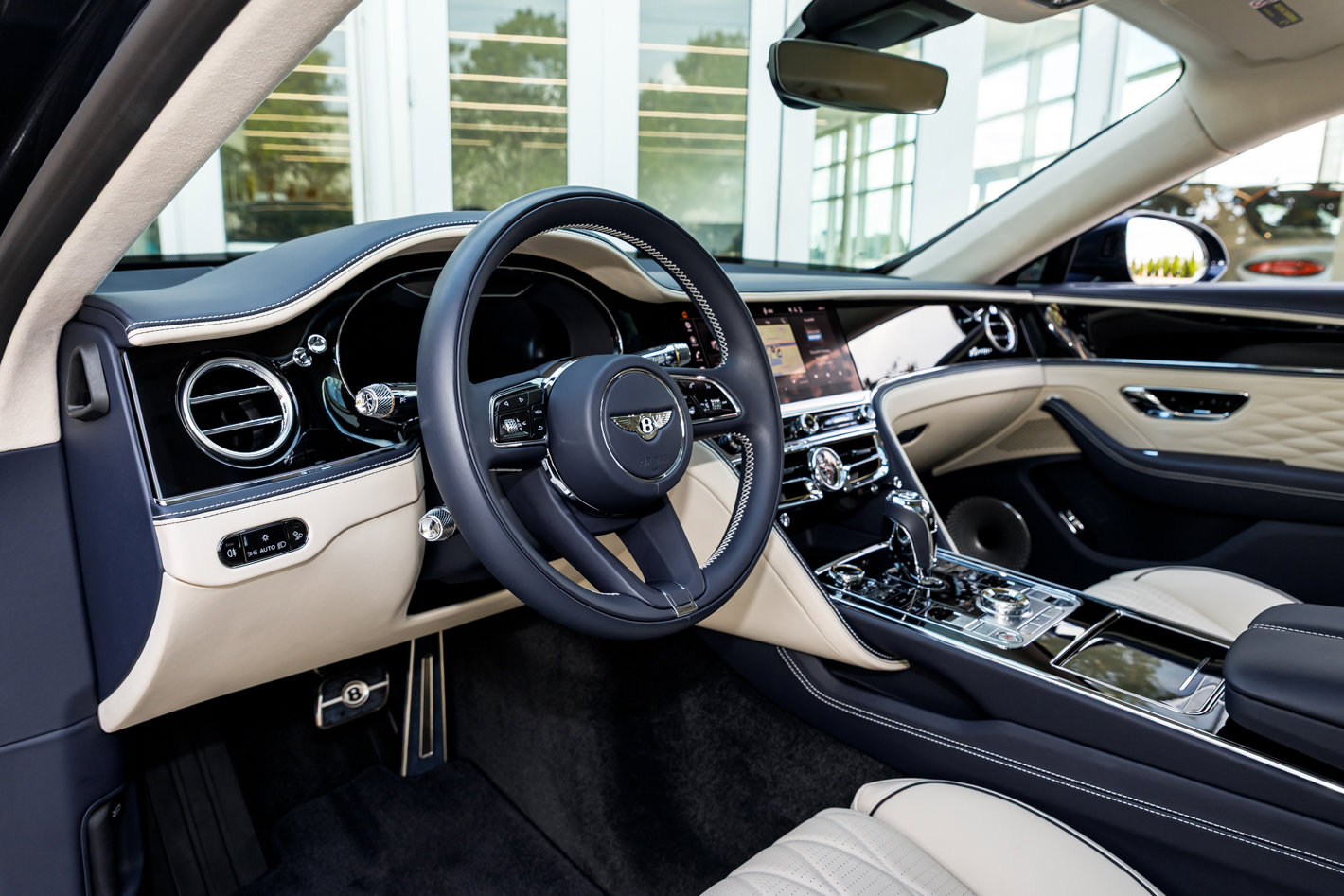 Used 2023 Bentley Flying Spur Azure AWD/4WD image 25