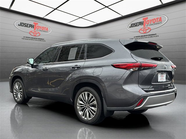 Certified 2021 Toyota Highlander Platinum image 3
