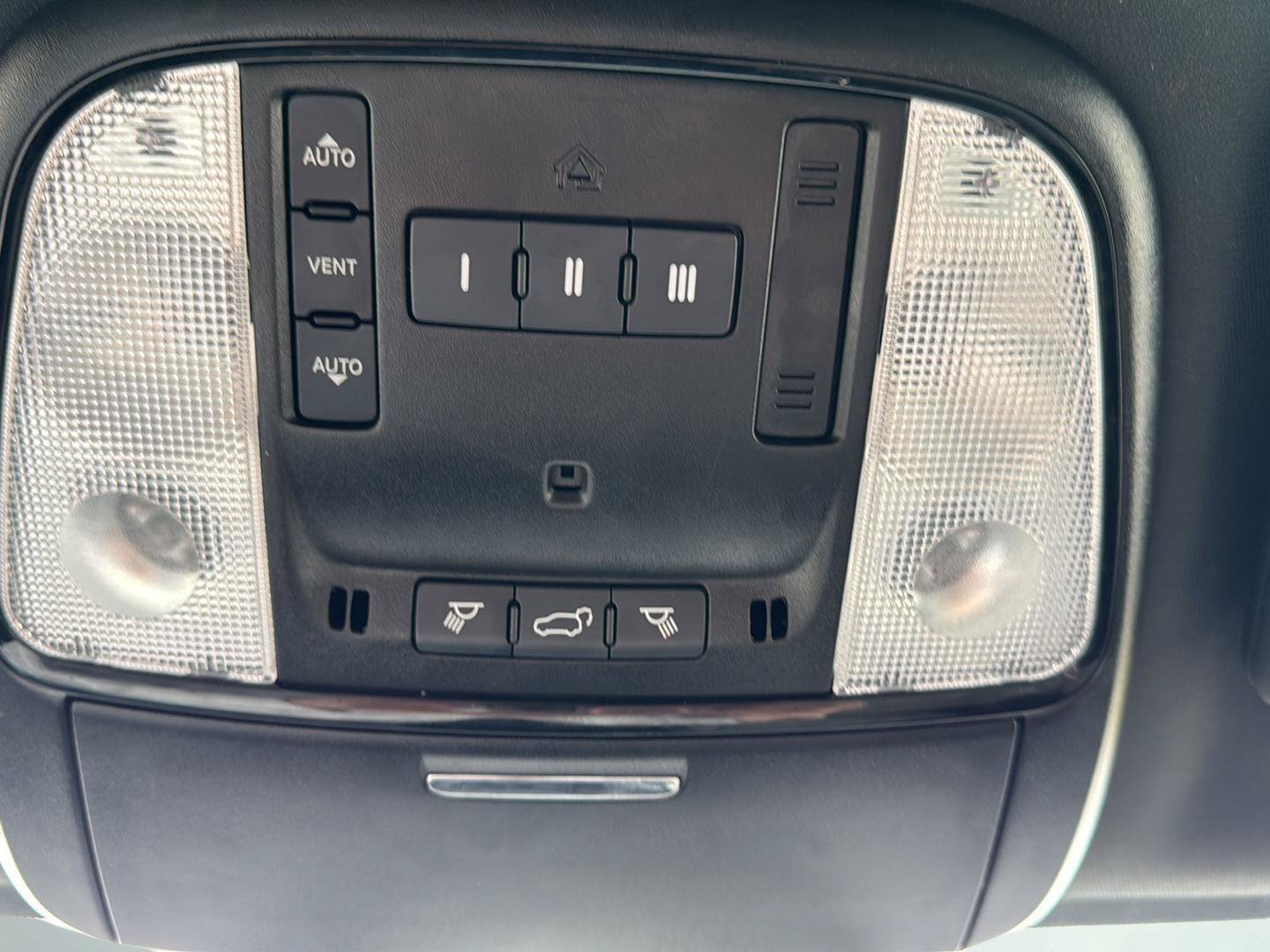 Used 2024 Dodge Durango GT AWD/4WD image 23