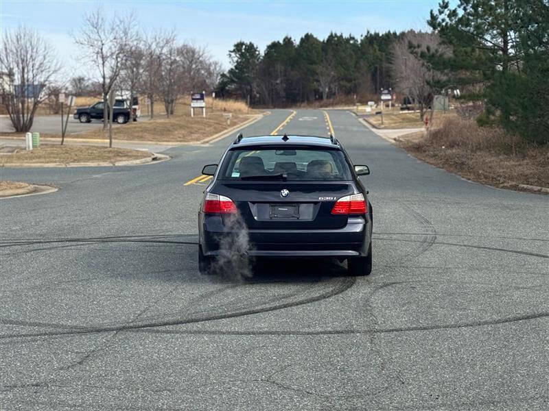 Used 2010 BMW 535i xDrive Wagon image 5