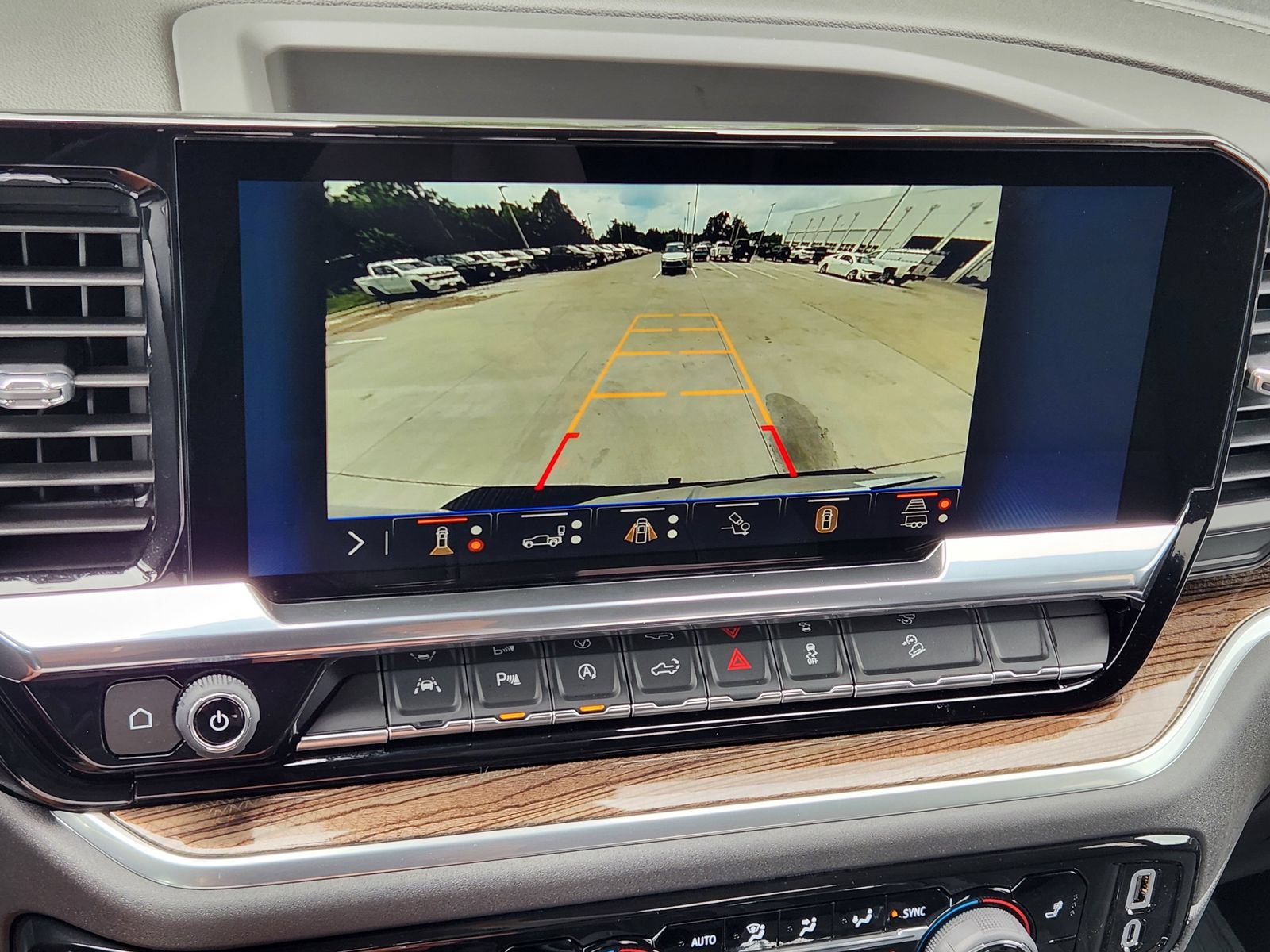 New 2026 Chevrolet Silverado 1500 LT Trail Boss w/ LT Trail Boss Premium Package AWD/4WD image 16