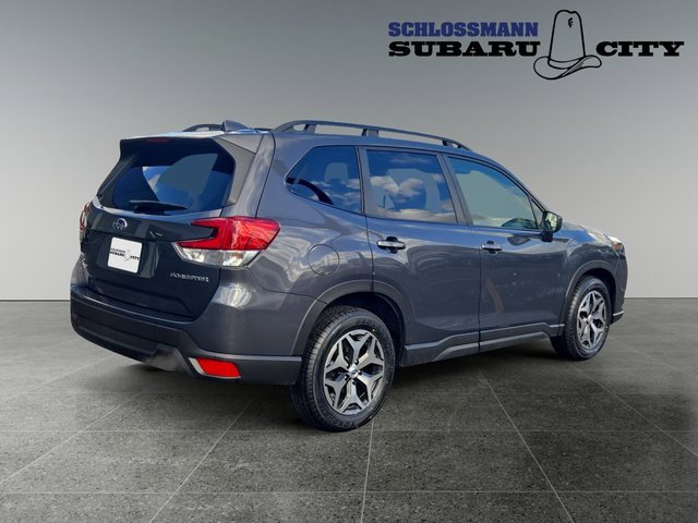 Certified 2022 Subaru Forester Premium image 9