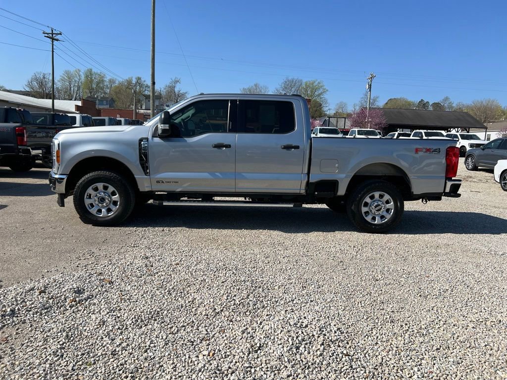 Used 2024 Ford F250 XLT w/ FX4 Off-Road Package image 5