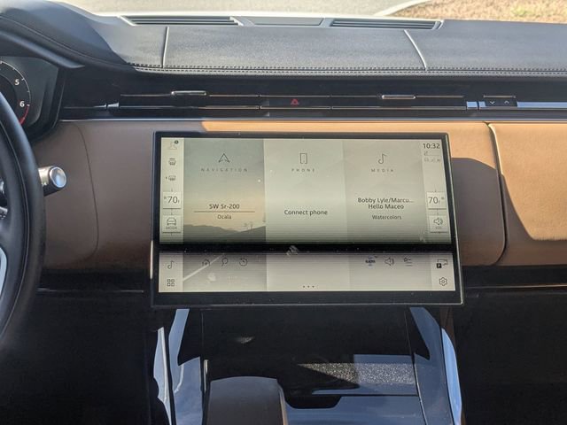 Used 2024 Land Rover Range Rover Sport SE image 15