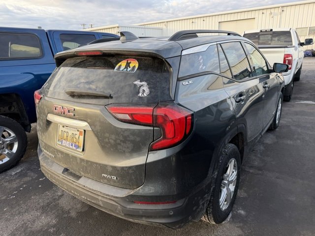 Used 2018 GMC Terrain SLE w/ Driver Convenience Package image 3