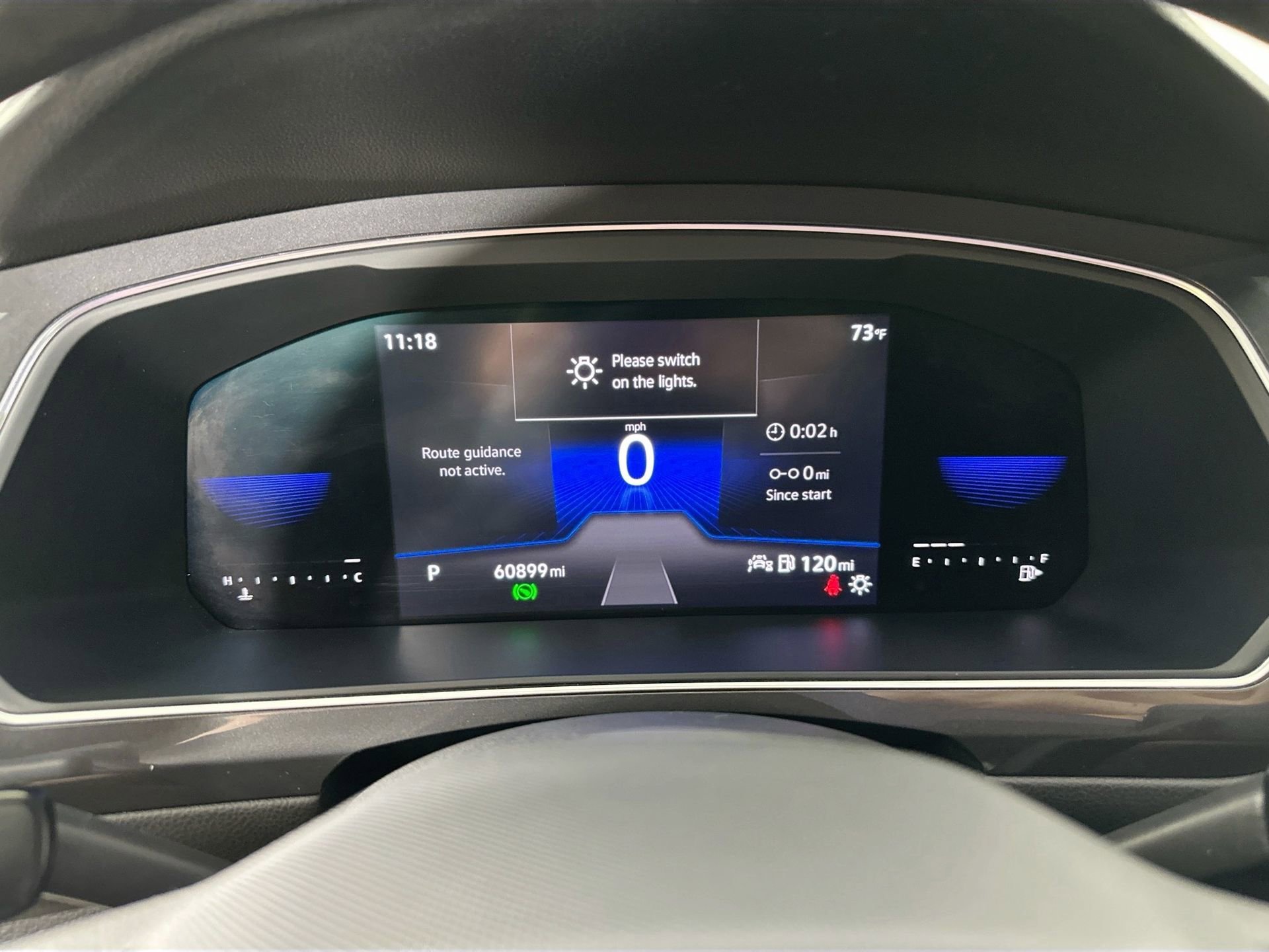 Certified 2022 Volkswagen Tiguan SE R-Line image 10