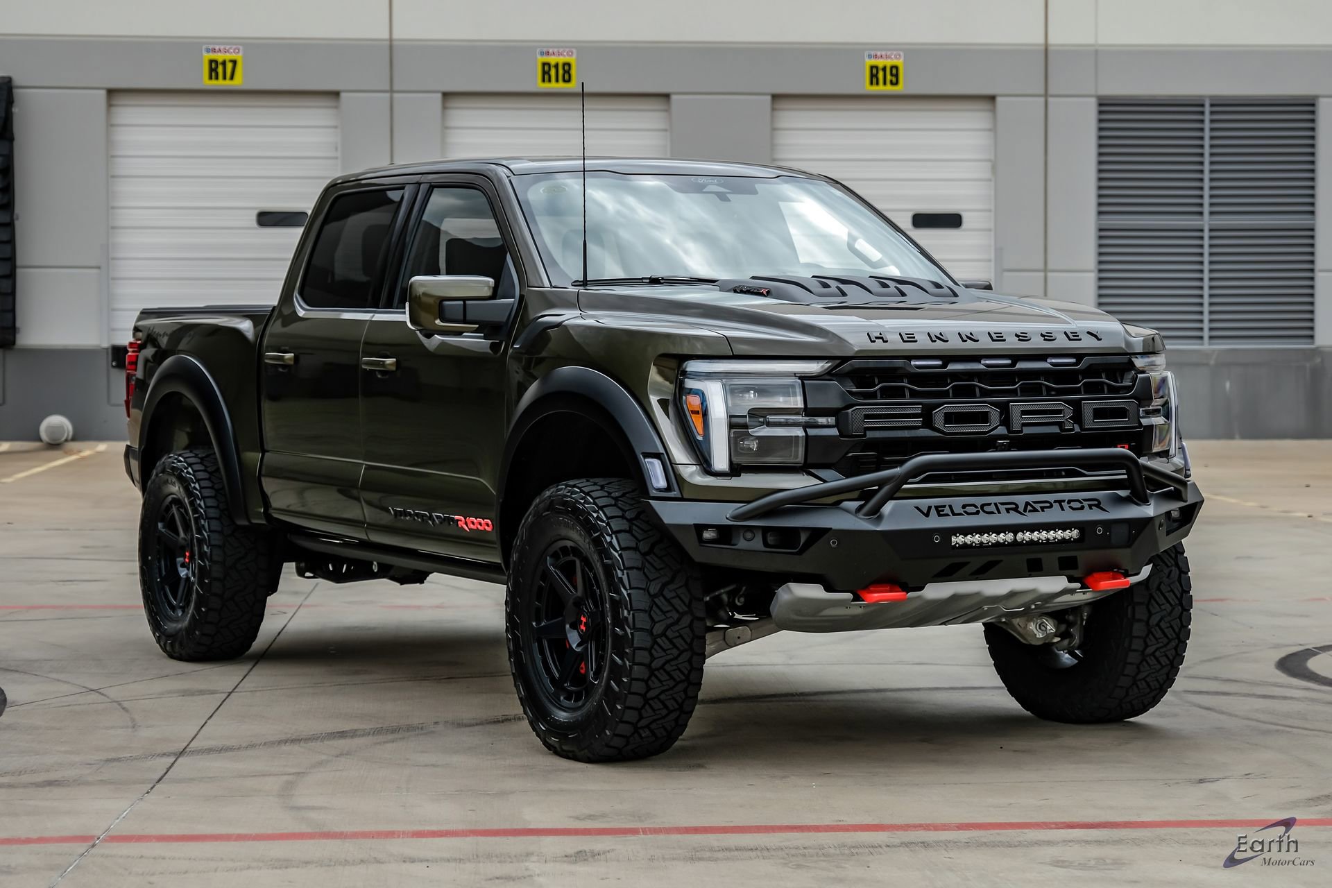 Used 2026 Ford F150 Raptor w/ Equipment Group 803A Raptor R AWD/4WD image 28