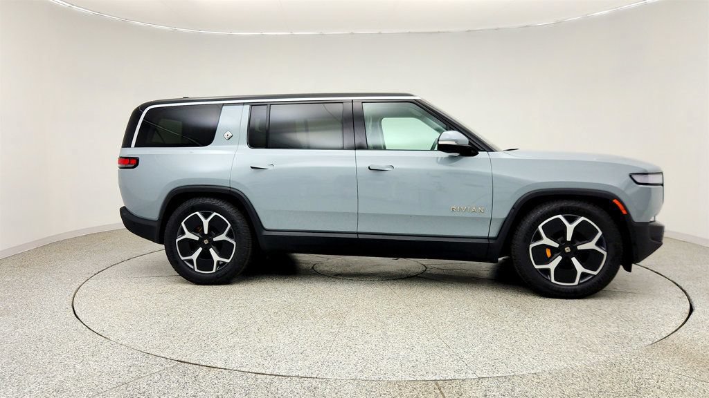 Used 2024 Rivian R1S Adventure AWD/4WD image 4