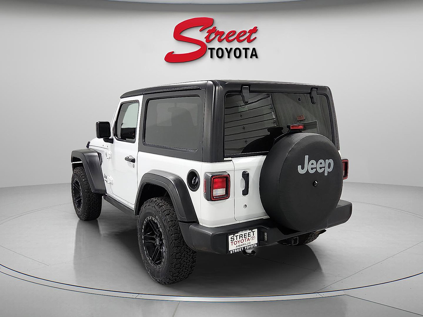 Used 2019 Jeep Wrangler Sport image 3