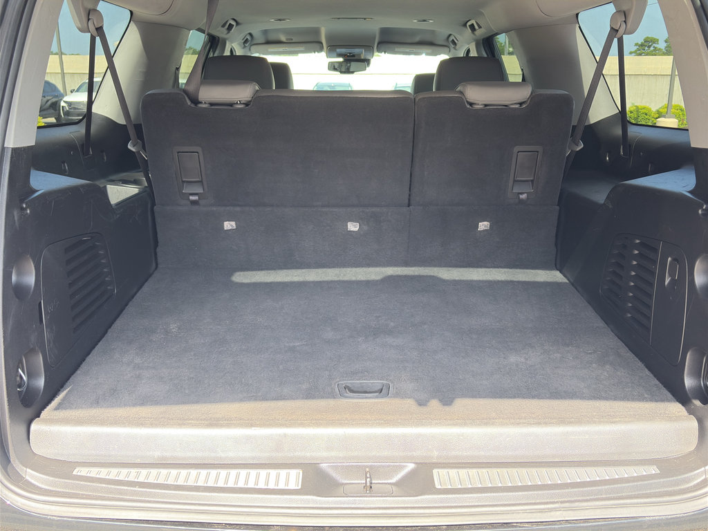 Used 2020 Chevrolet Suburban LT RWD image 7