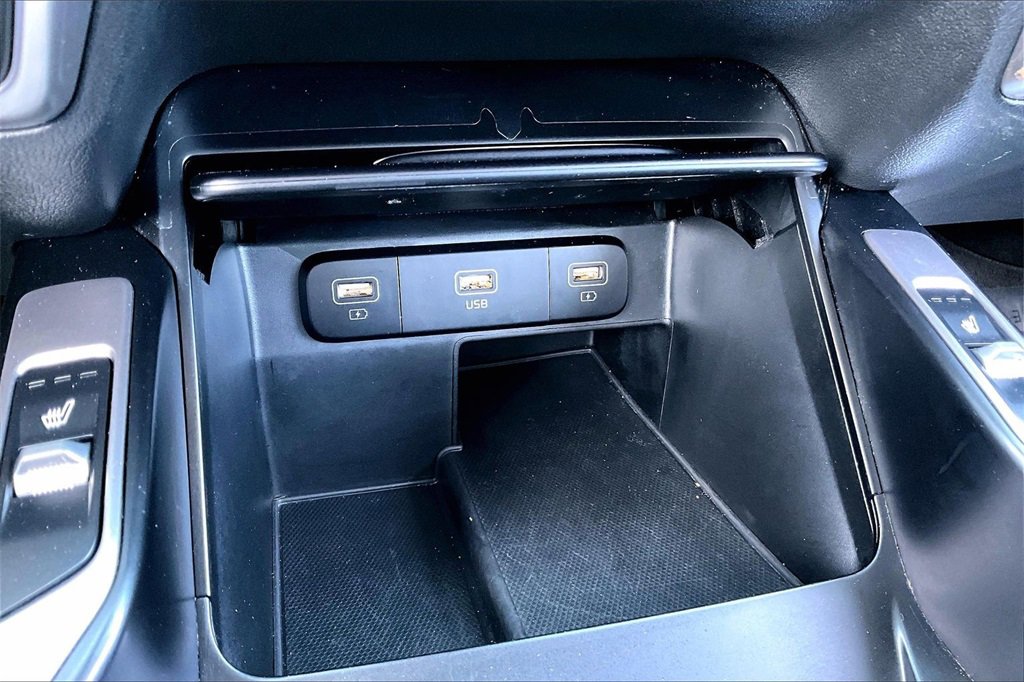 Used 2021 Kia Sorento S image 33