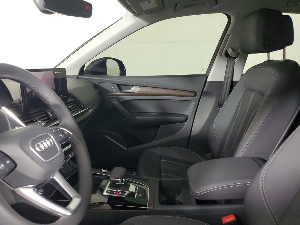 Used 2023 Audi Q5 2.0T Premium w/ Convenience Package AWD/4WD image 22