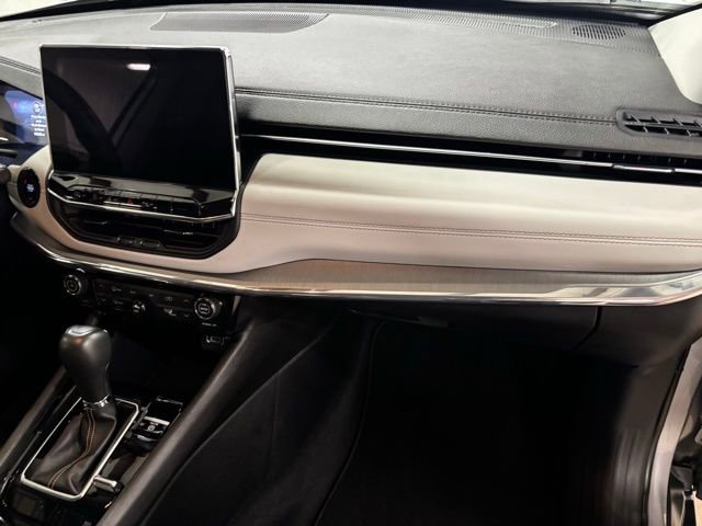 Used 2022 Jeep Compass Limited image 20