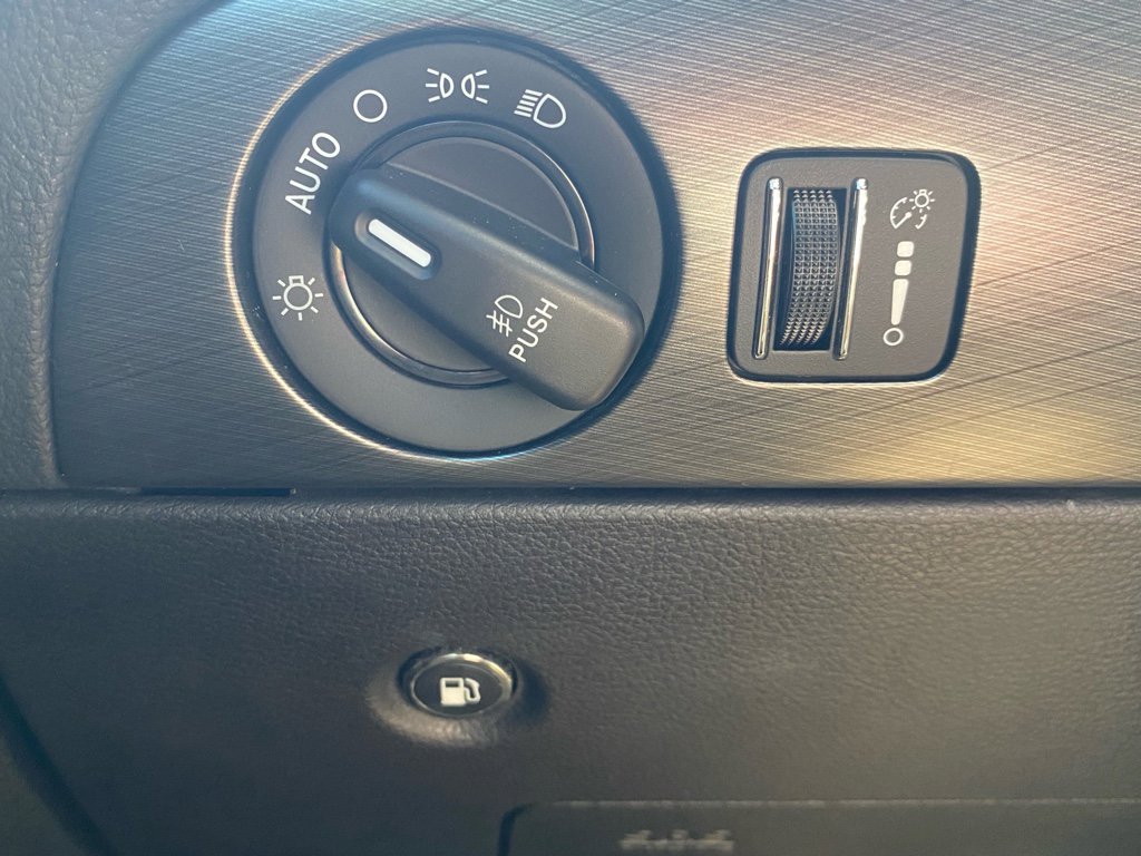 Used 2019 Dodge Durango Citadel w/ Technology Group image 23