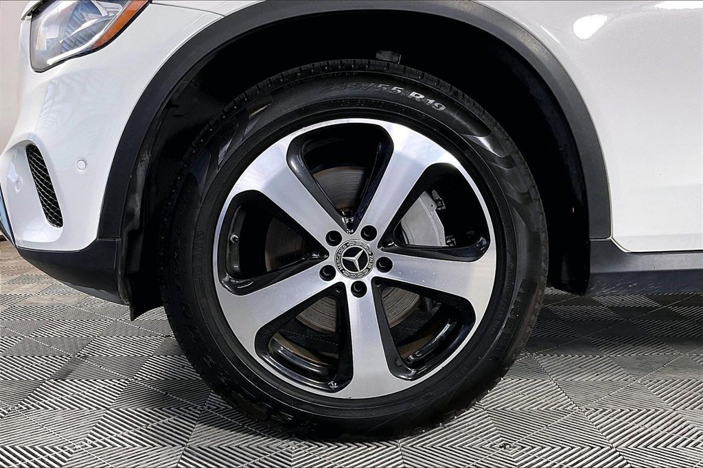 Used 2021 Mercedes-Benz GLC 300 GLC 300 w/ Premium Package image 8