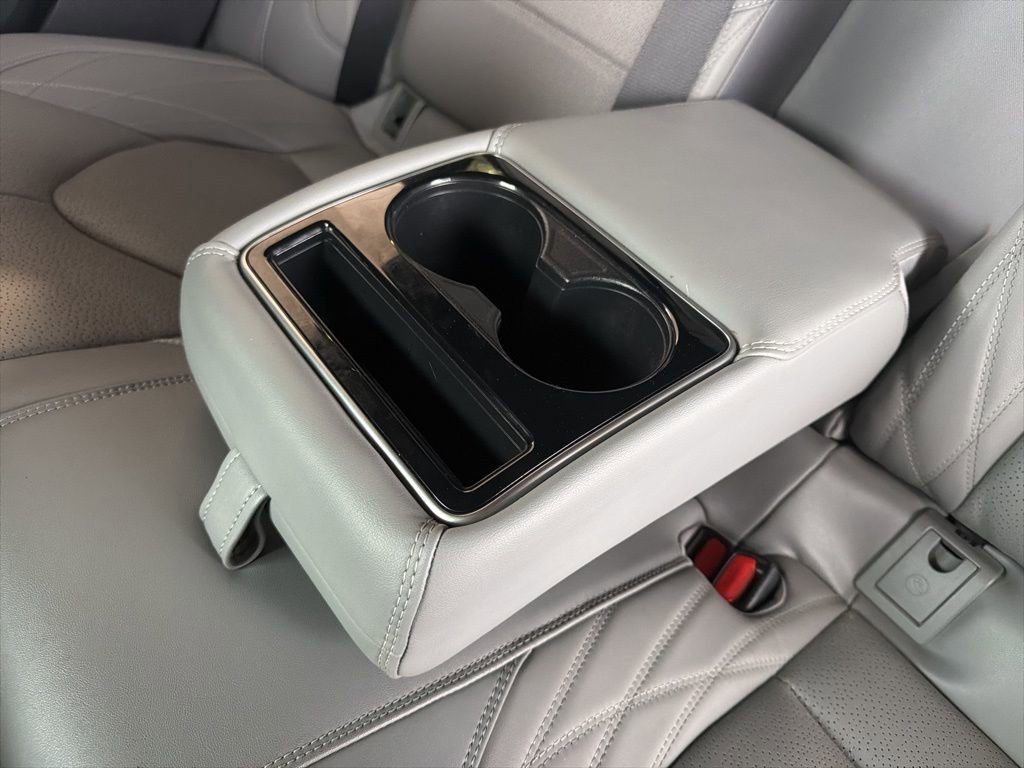 Used 2021 Toyota Avalon Limited w/ Advanced Safety Package AWD/4WD image 34