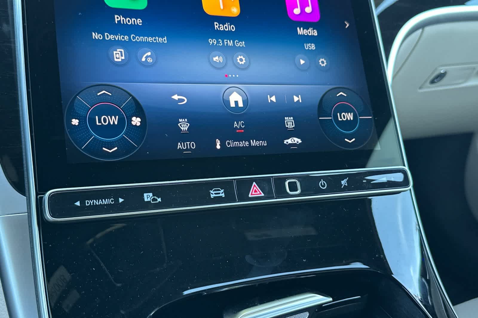 New 2026 Mercedes-Benz C 300 4MATIC Sedan image 18