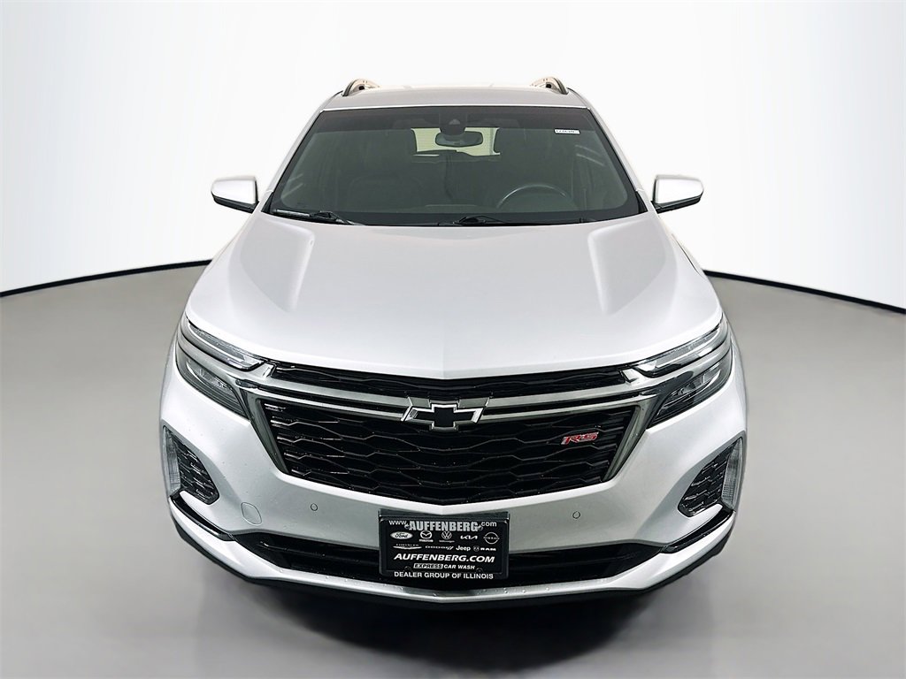 Used 2022 Chevrolet Equinox RS image 2