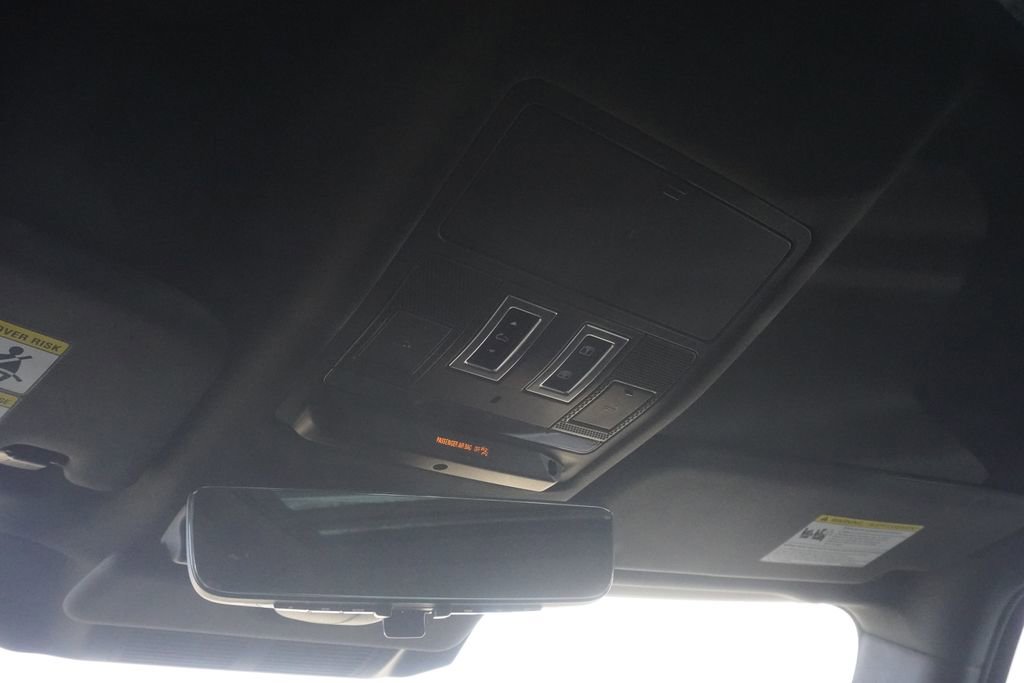 Used 2020 Land Rover Defender 110 X image 16