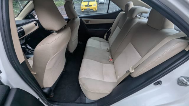 Used 2014 Toyota Corolla LE FWD image 19