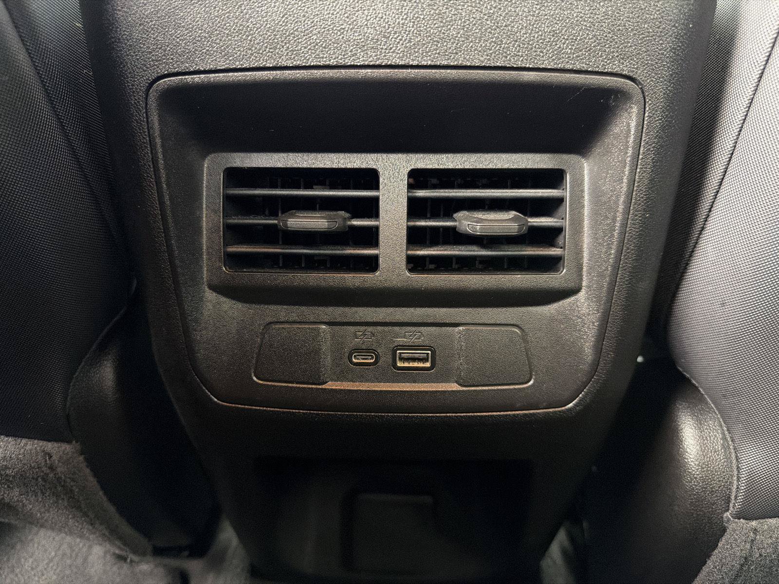 Used 2023 Chevrolet Colorado Z71 w/ Z71 Convenience Package 2 AWD/4WD image 39