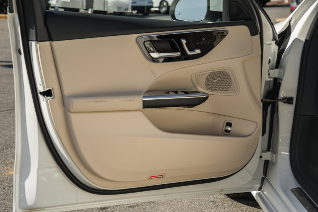 New 2027 Mercedes-Benz C 300 4MATIC Sedan image 36