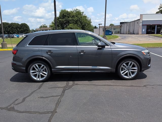 Used 2025 Audi Q7 3.0T Premium Plus AWD/4WD image 8