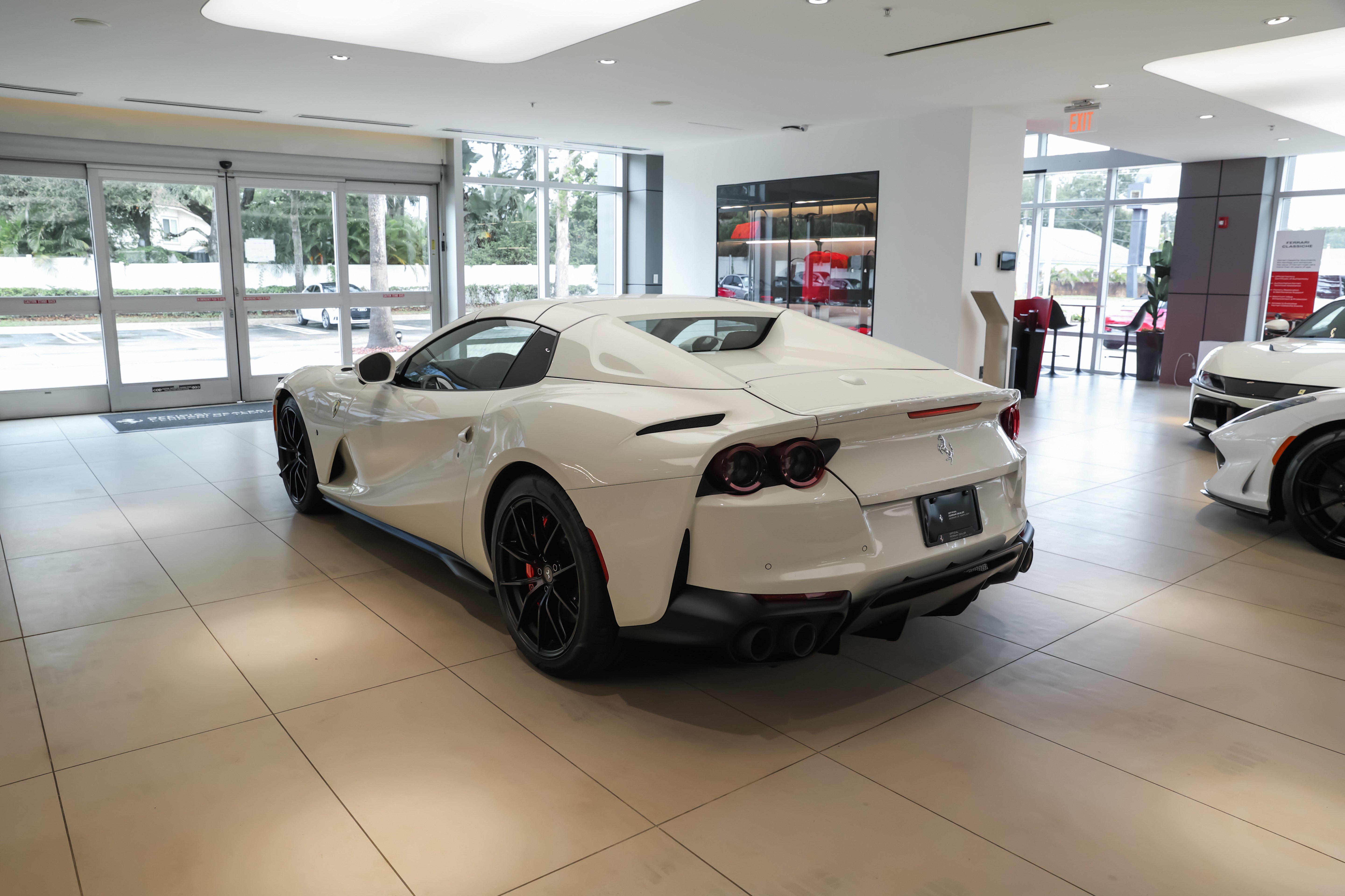 Used 2021 Ferrari 812 GTS RWD image 36
