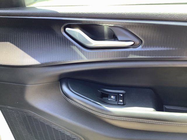 Used 2024 Jeep Grand Cherokee Laredo X w/ Trailer Tow Package image 38