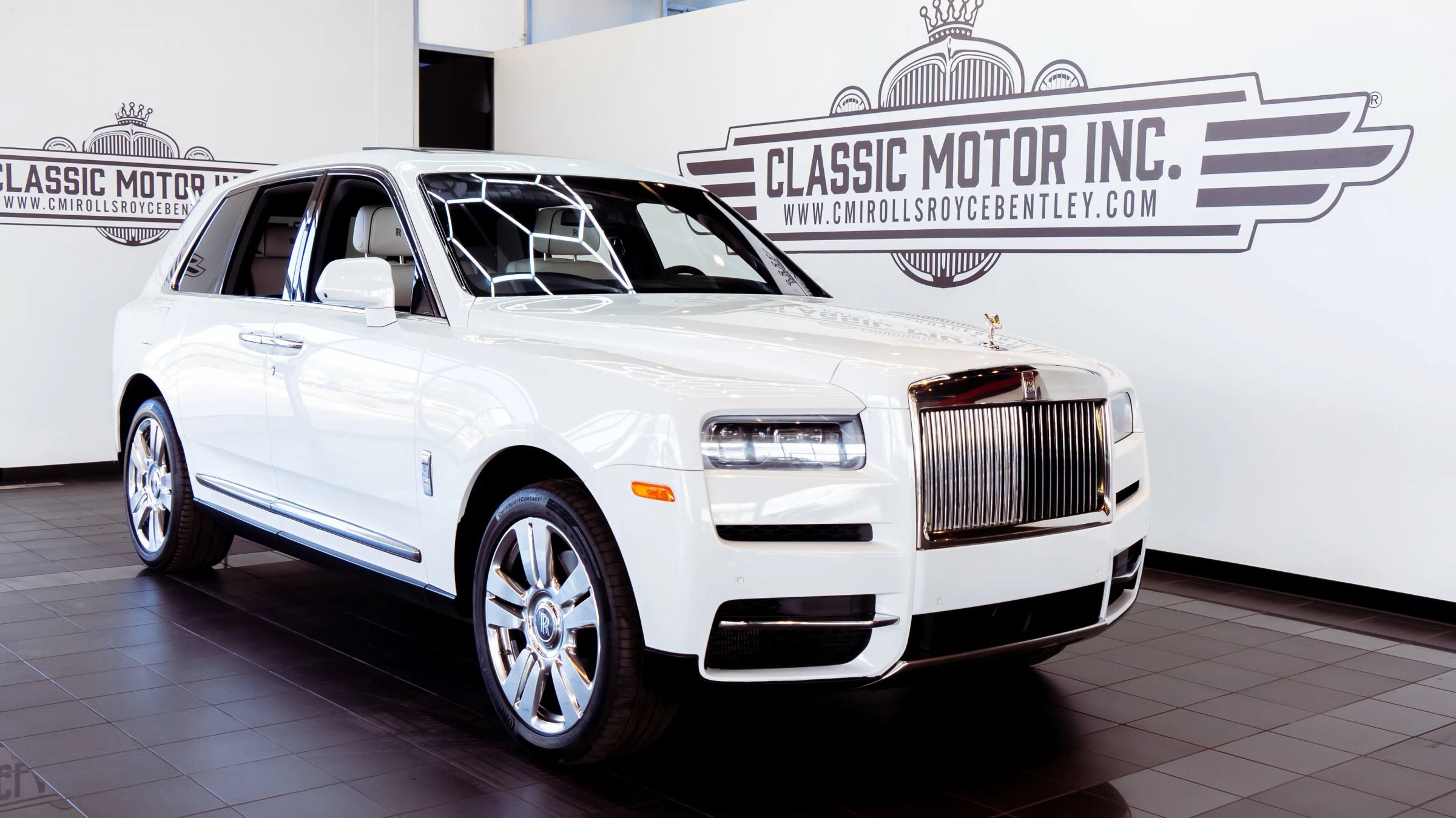 Used 2019 Rolls-Royce Cullinan AWD/4WD image 1
