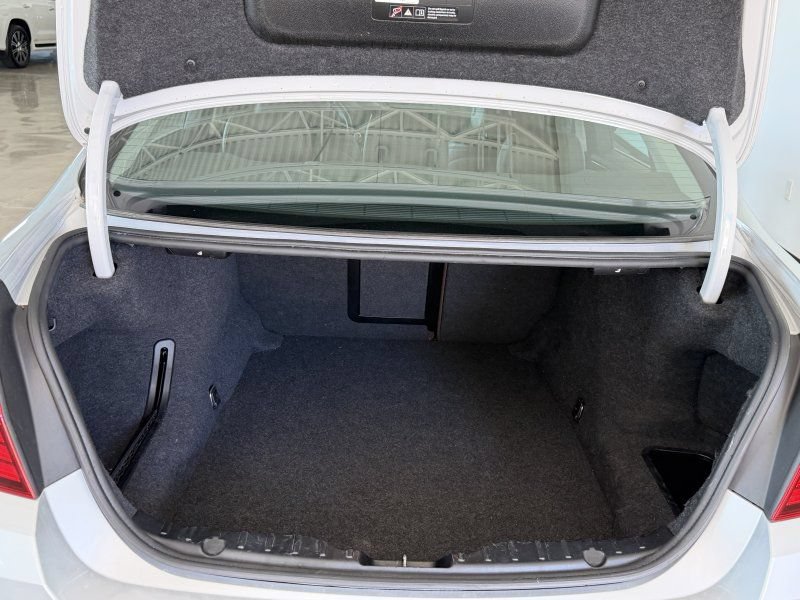 Used 2015 BMW 528i Sedan RWD image 13